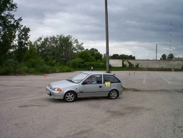 Marcin i jego srebrne suzuki
